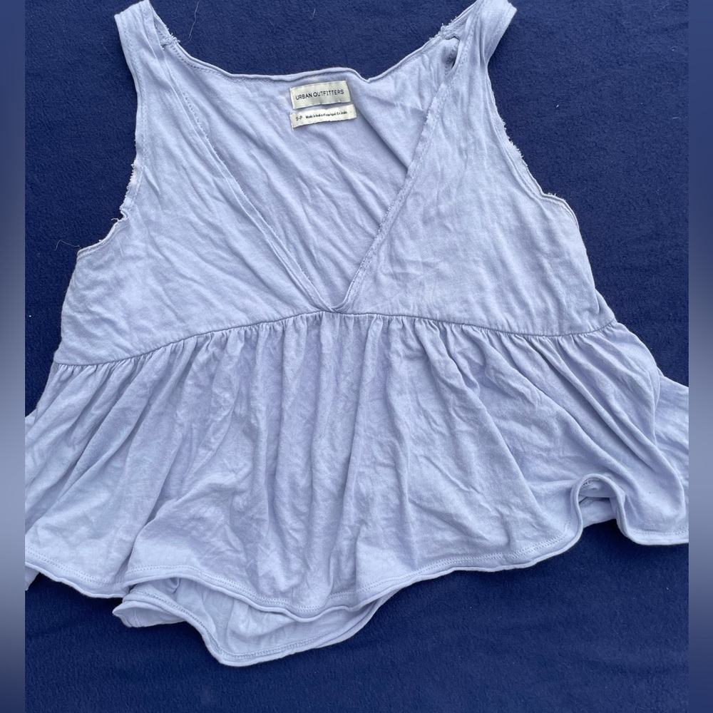 urban outfitters blue flowy crop top size small